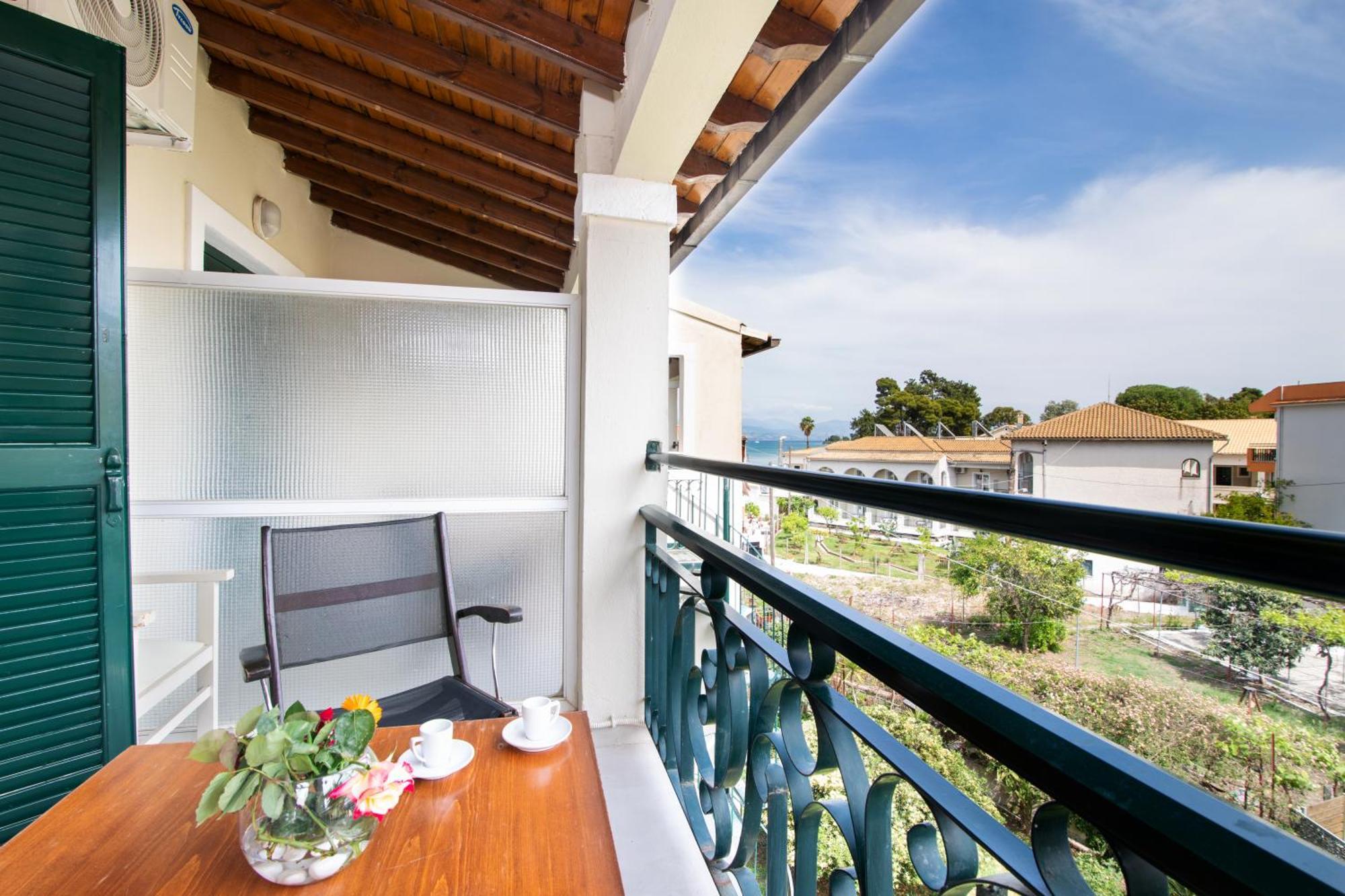 Opera Blue Hotel Gouvia Corfu Екстер'єр фото